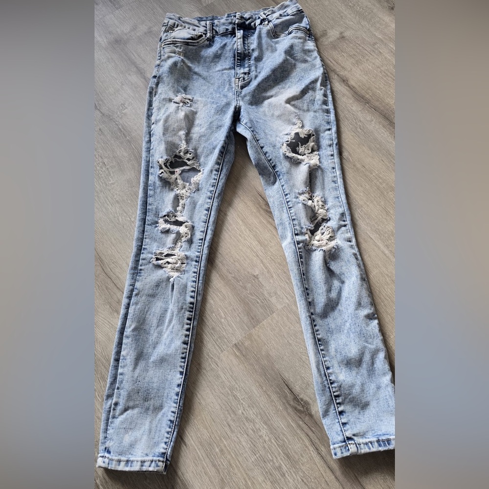 Refuge Light Blue Distressed Skinny Jeans